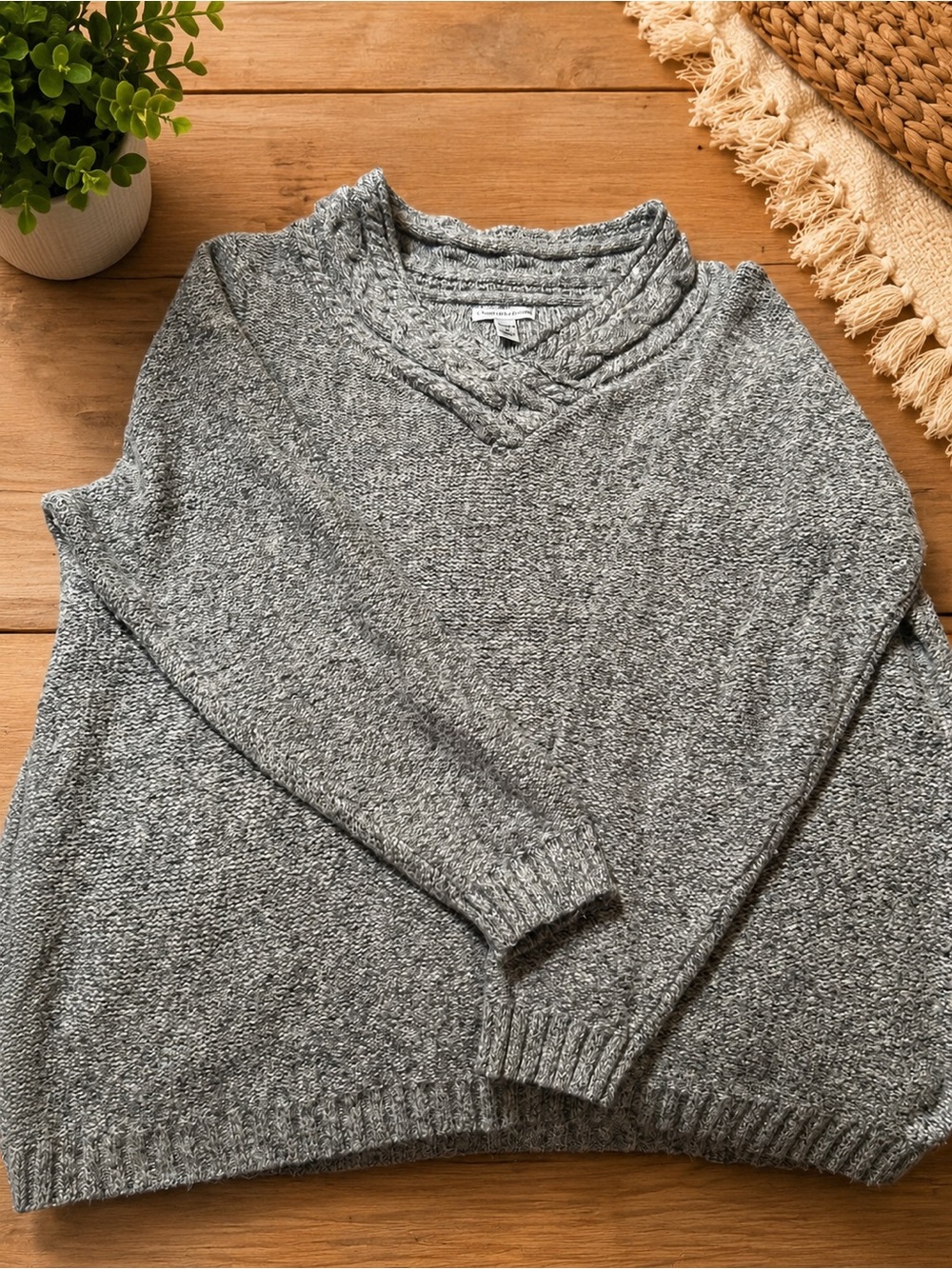croft & barrow Gray Women’s V-Neck Sweater